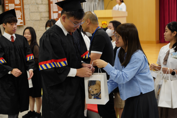 https://photos.app.goo.gl/2EmUJzo4P7xRWgCj6